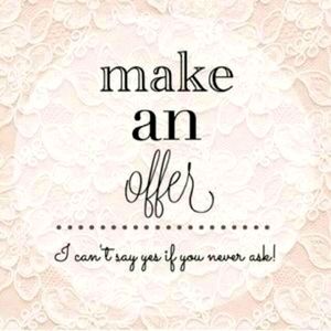 🎀 Reasonable offers accepted. Thank you 💕